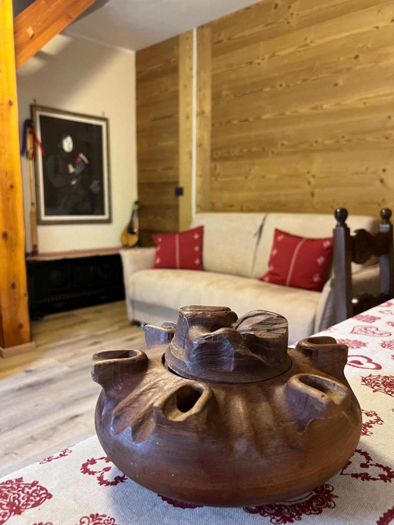 Maison Marcoz - Appartamenti Vacanze 埃特鲁布莱斯 外观 照片
